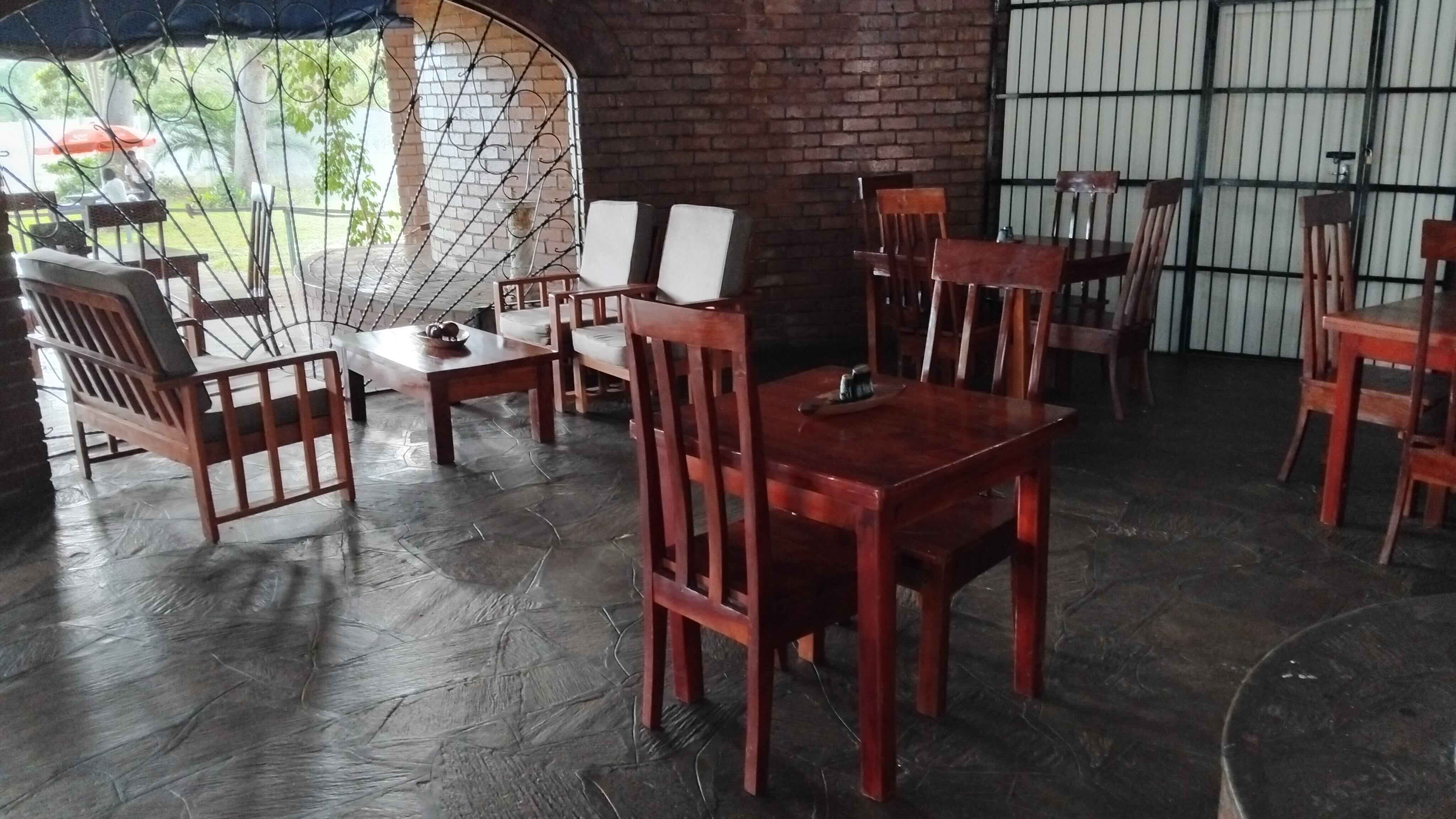 Flavors Restaurant & Bar - photo 3